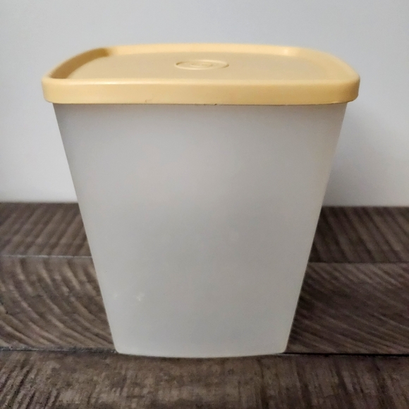 Vintage Tupperware Square Freezer Container Made in USA - Picture 1 of 7